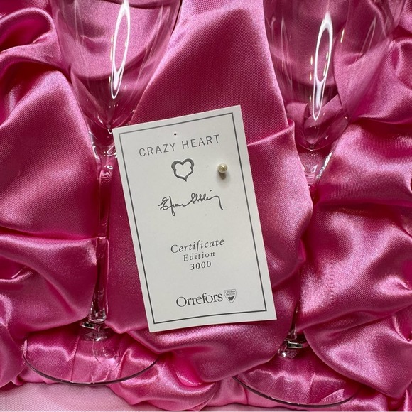 Orrefors Crazy Heart Efva Atting 2 Champagne Flutes - Picture 10 of 10